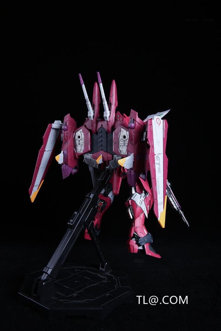ガンプラ MG 1/100 ジャスティスガンダム 　改造　塗装完成品