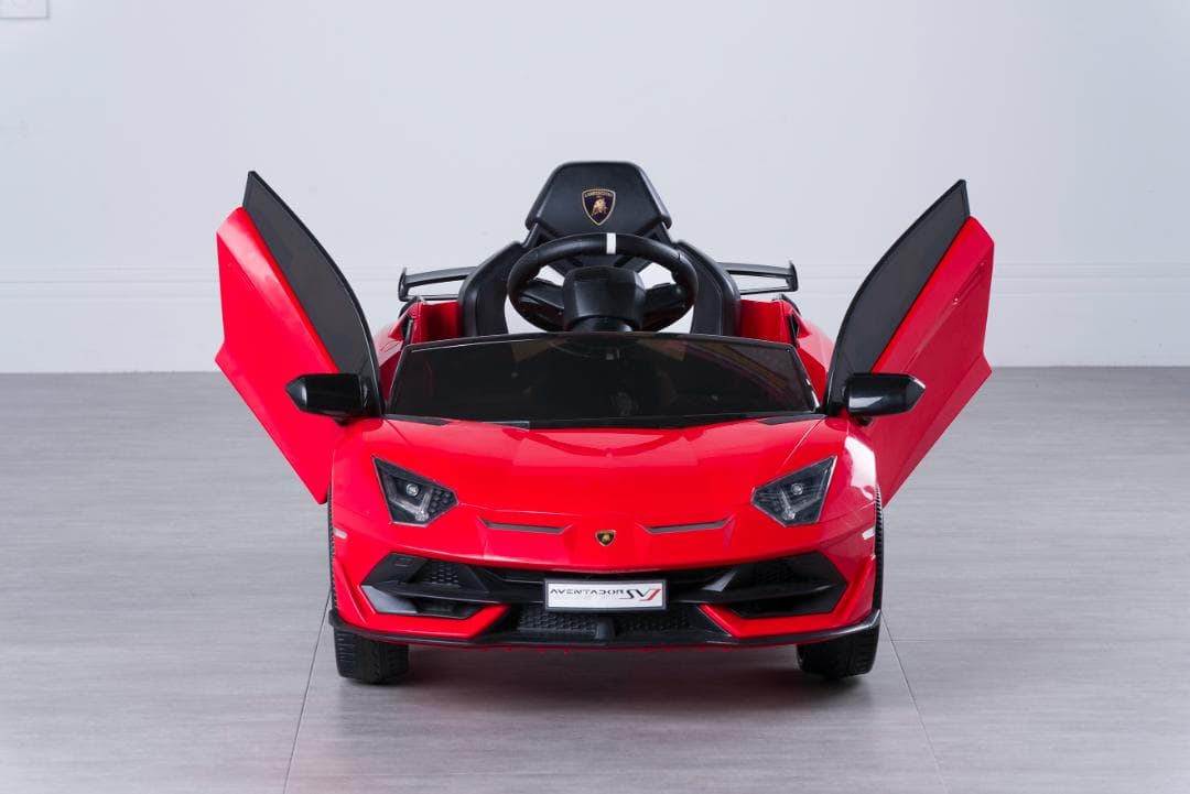 傑作スーパーカー「アヴェンタドールSVJ」が遂に電動乗用カーに！電動乗用カー