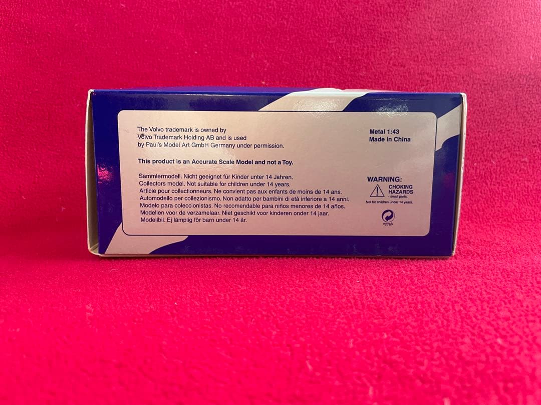 ミニカー　1/43　ボルボ　V50 ディーラー正規品　モデルカー
