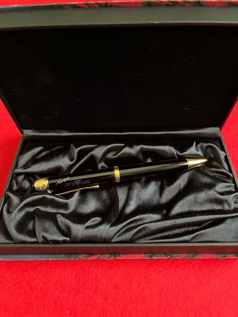 モンブランボールペン 作家シリーズ 1995年ボルテール❗️入手困難‼️