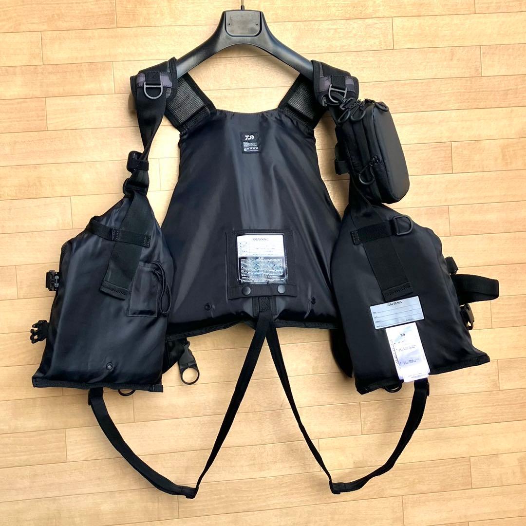 極美品 ダイワ フローティングベスト ライフジャケット ゲームベスト