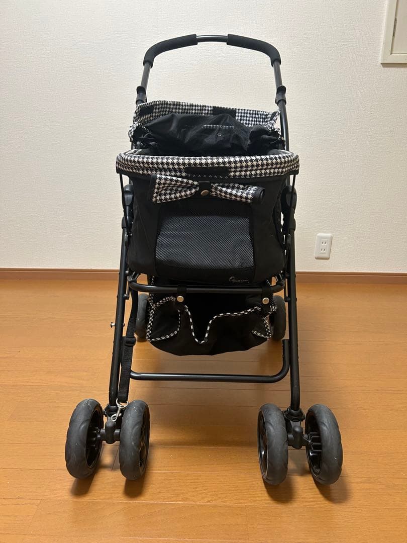 ペットカート 黒と白のチェック柄 小型犬2匹OK