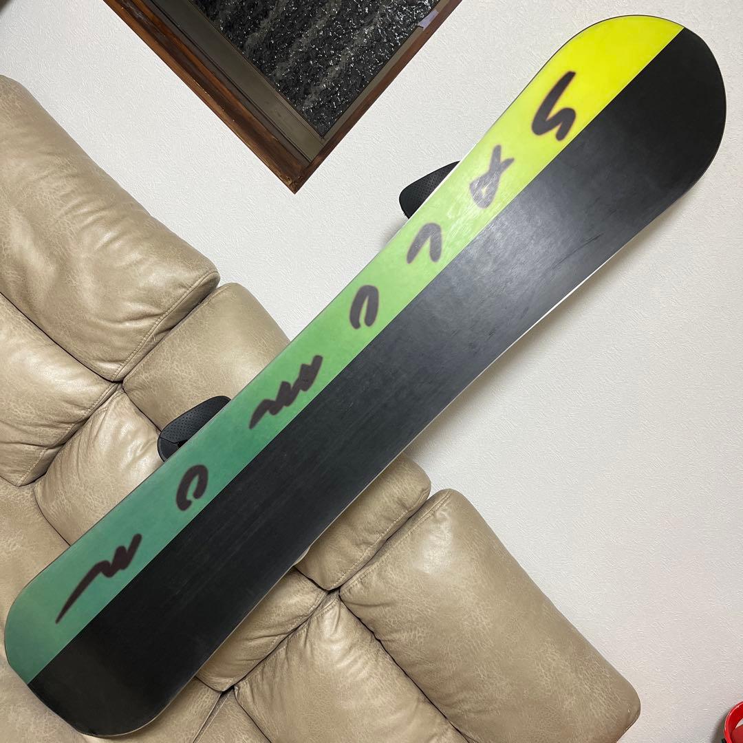 HPS SALOMON PILLOW TALK 151 × HOLOGRAM