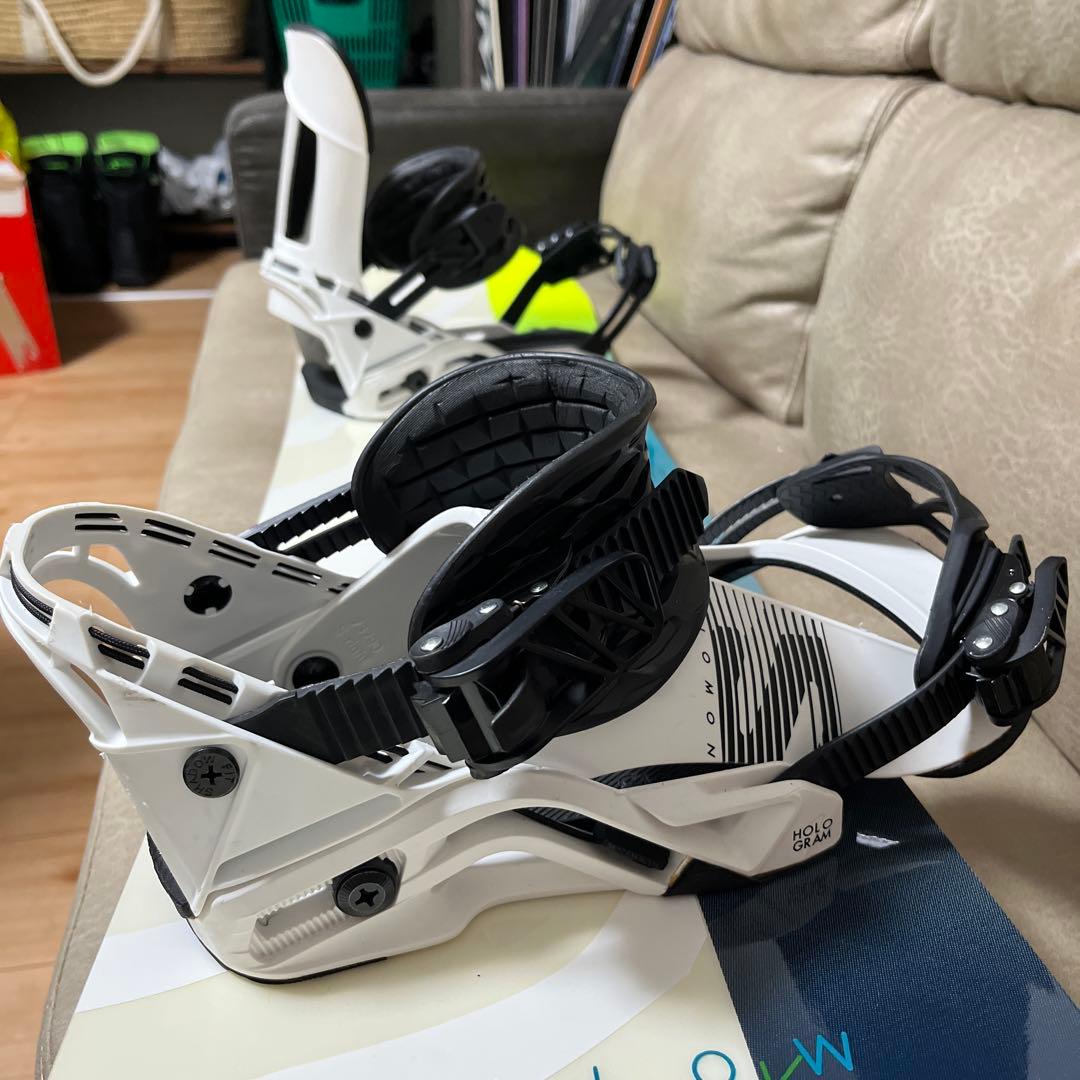 HPS SALOMON PILLOW TALK 151 × HOLOGRAM