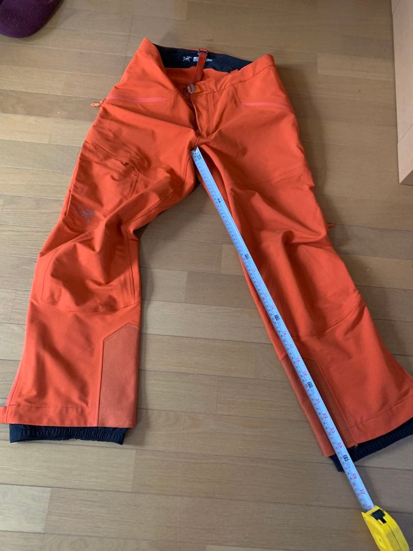 オレンジ サスペンダー付き スキーウェア