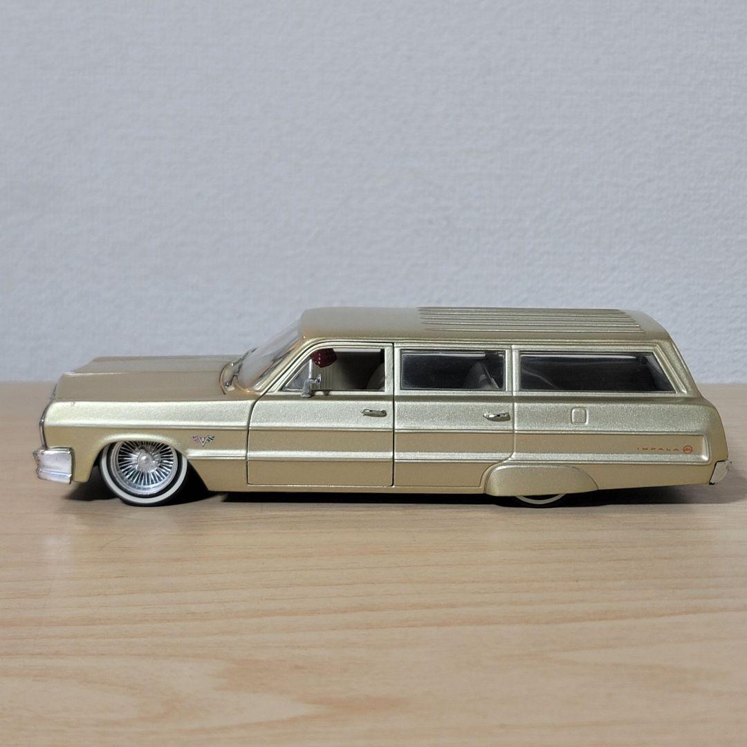 1/24 Jadatoys 64 シボレー インパラ ワゴン