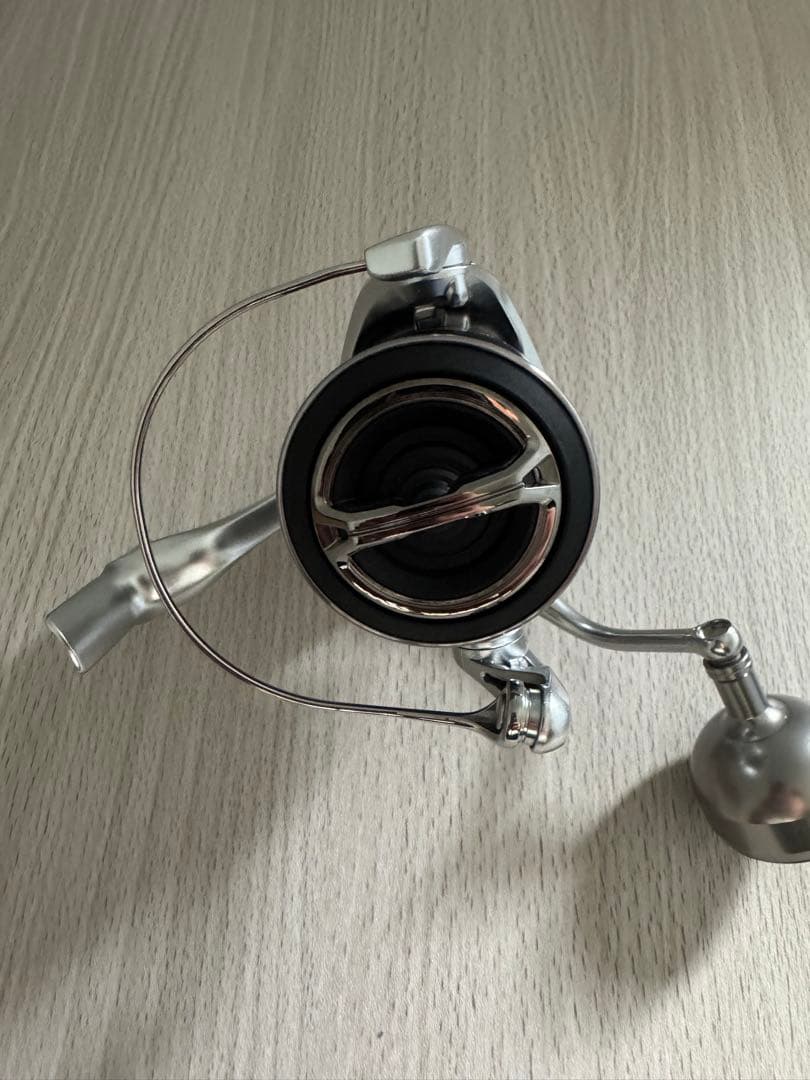 23ストラディック 4000MHG 新品未使用 ハンドルノブカスタム