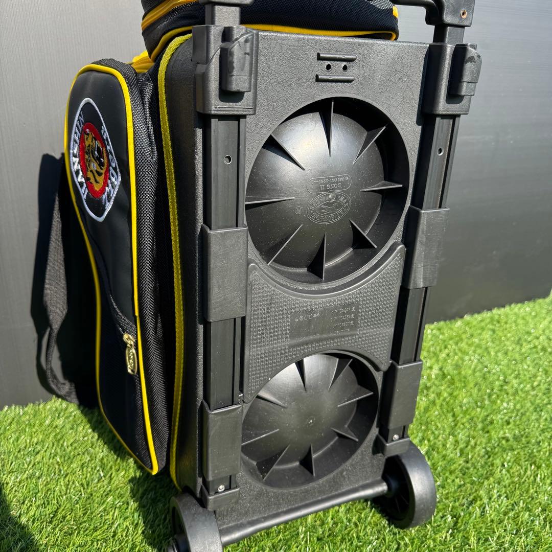 阪神タイガース　ボウリング キャリーケース 2ボール 2個用