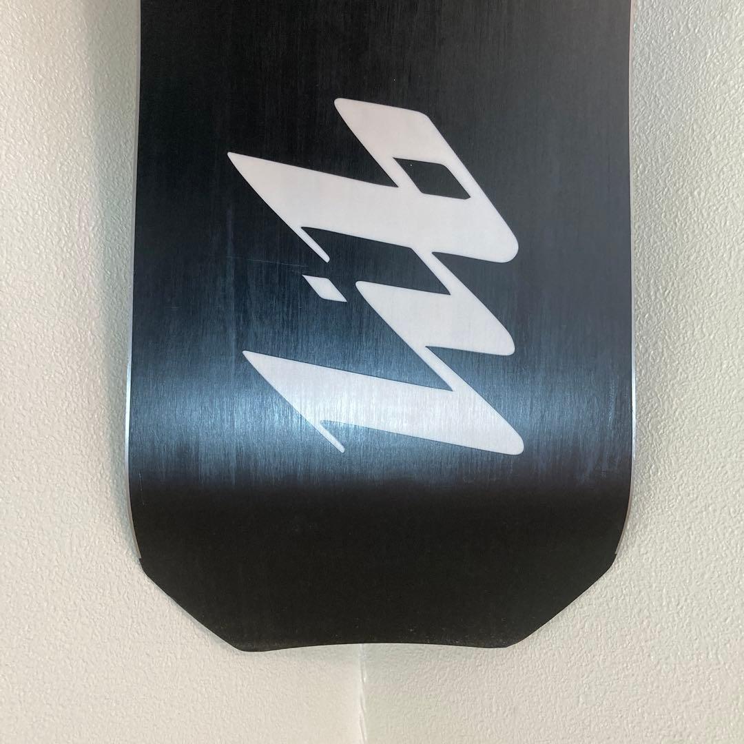 スノーボード LIBTECH ORCA 144 GNU BURTON