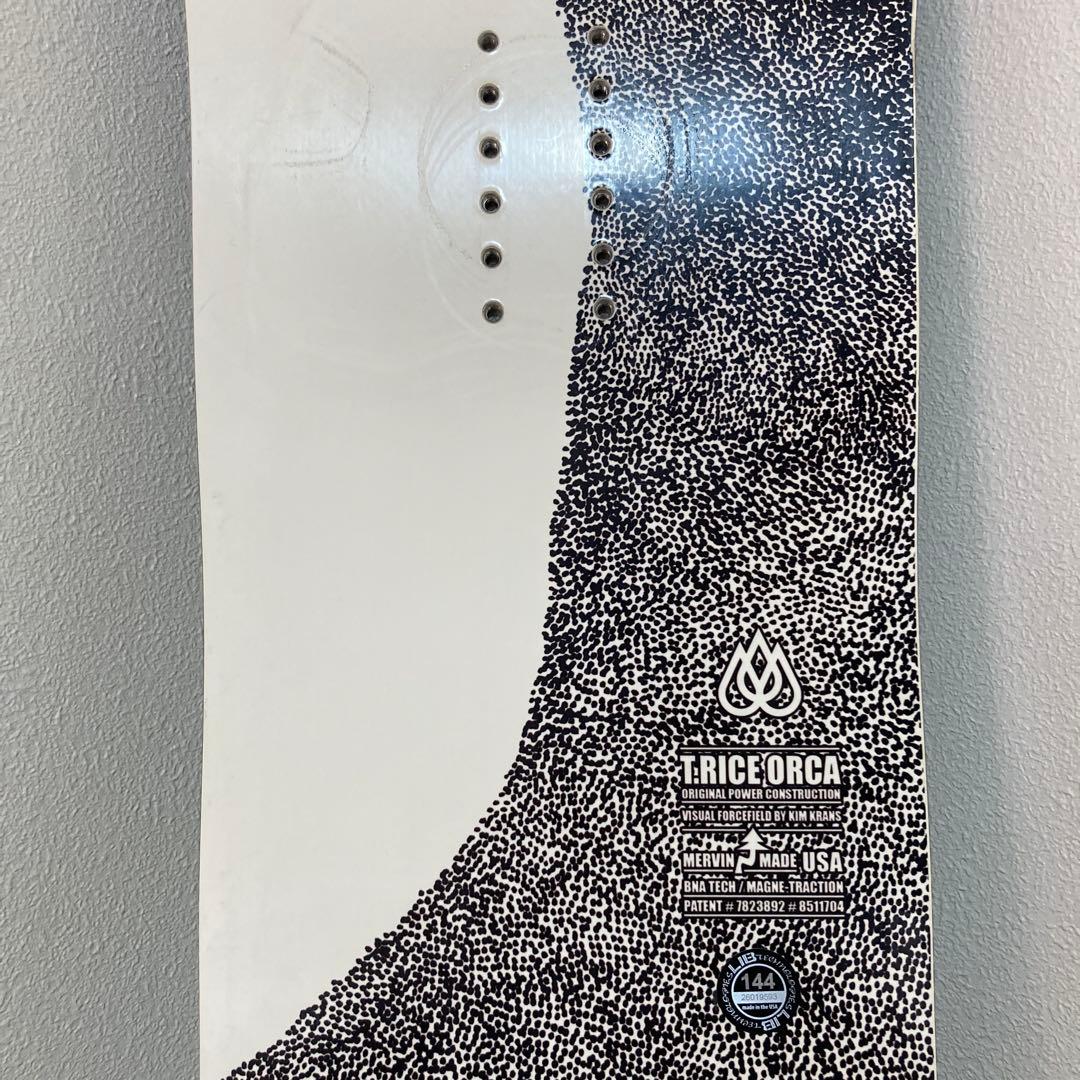 スノーボード LIBTECH ORCA 144 GNU BURTON