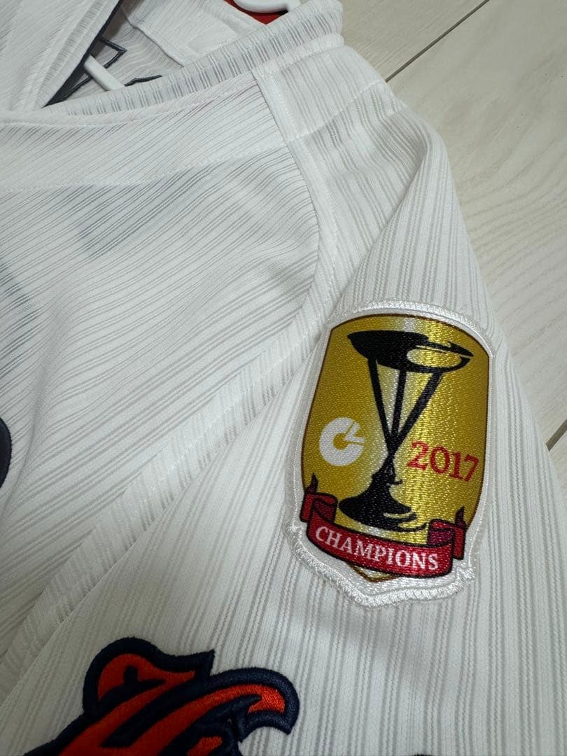 【激レア】広島東洋カープ 新井選手 ユニフォーム 25