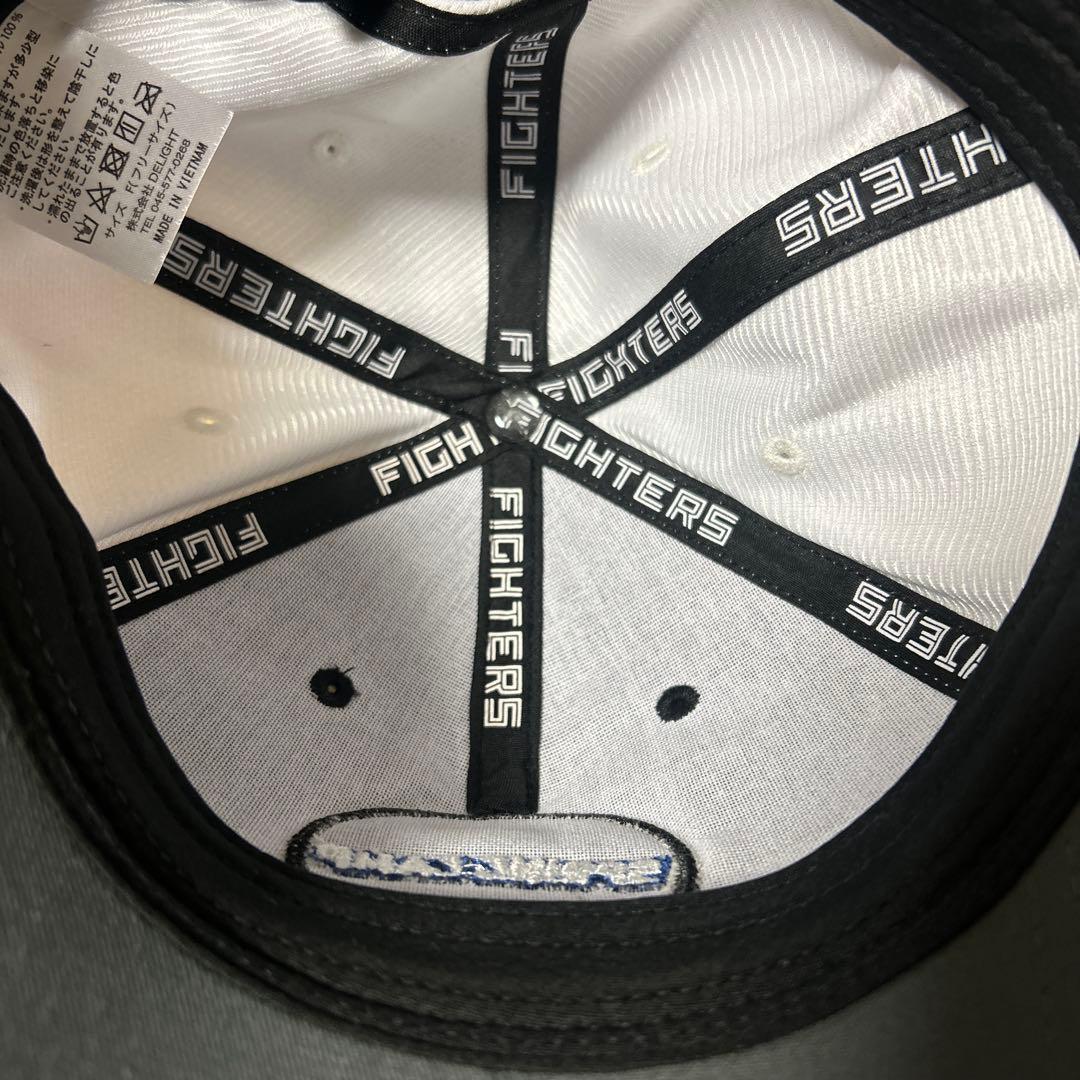 万波中正直筆サイン入り帽子FIGHTERS 2025 SPRING CAMP