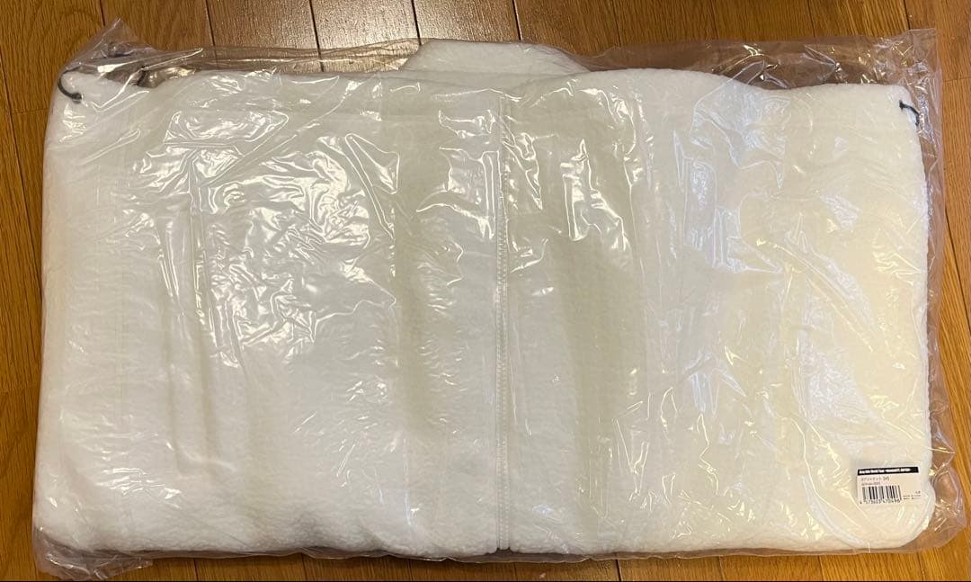 新品　straykids ボアジャケット　Mサイズ　スキズ