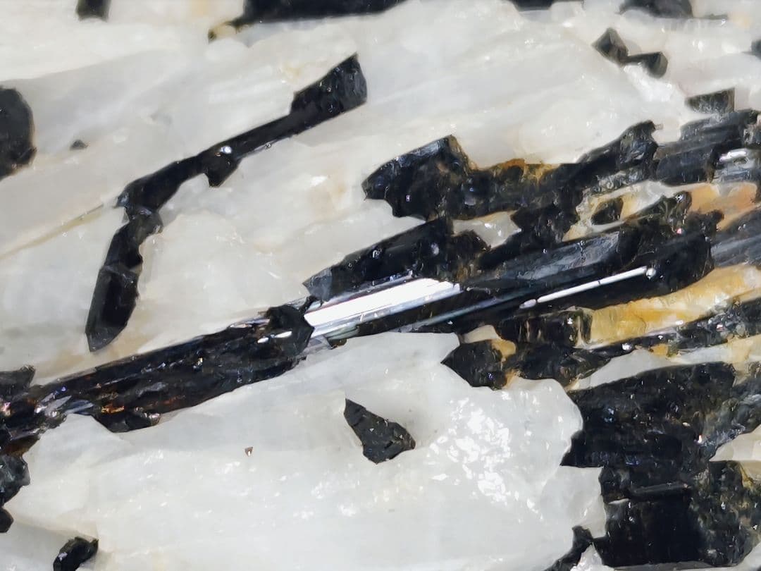 トルマリン 469g クォーツ 水晶 原石 鑑賞石 自然石 誕生石 鉱物 水石