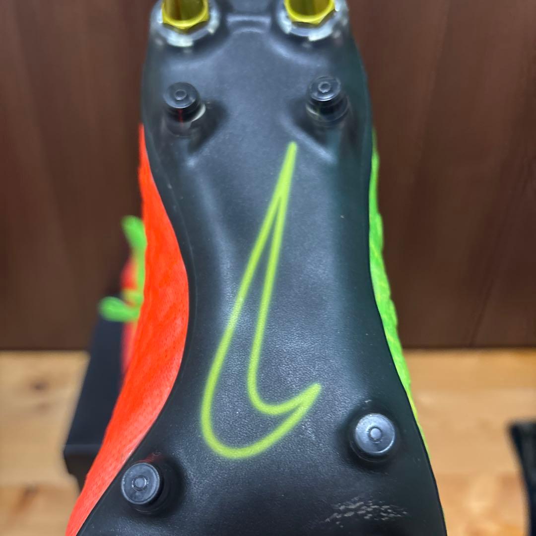 ハイパーヴェノム　サッカースパイク　ナイキ　SG