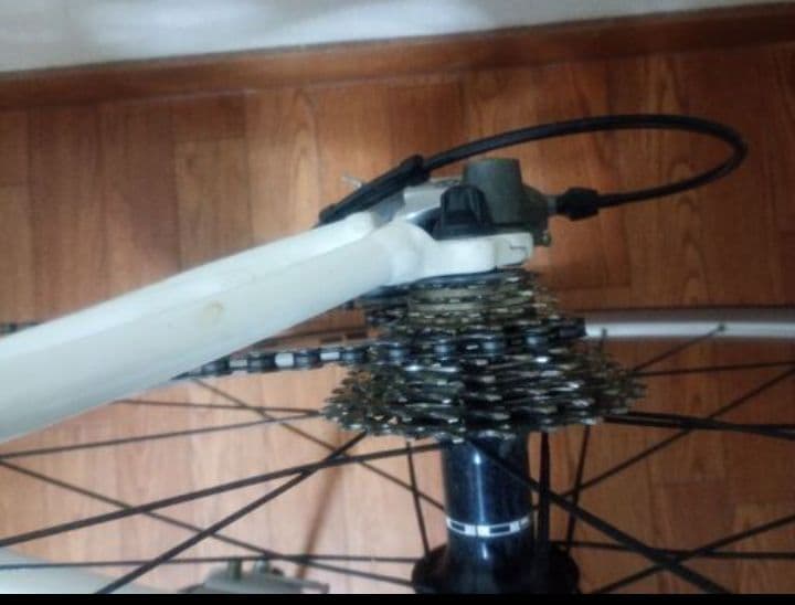 クロスバイク　車体　カスタム済み　ルイガノ　AL6061 クロスバイク　RSR2