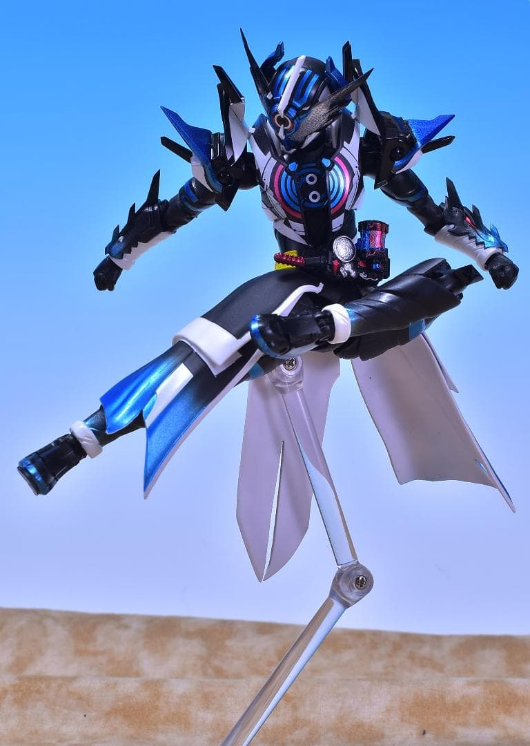改造品 S.H.フィギュアーツ 仮面ライダー クローズエボル