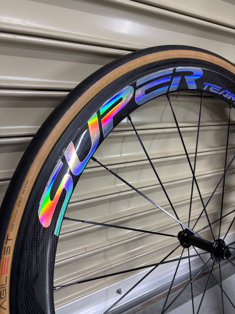 スーパーチーム カーボンクリンチャーホイール