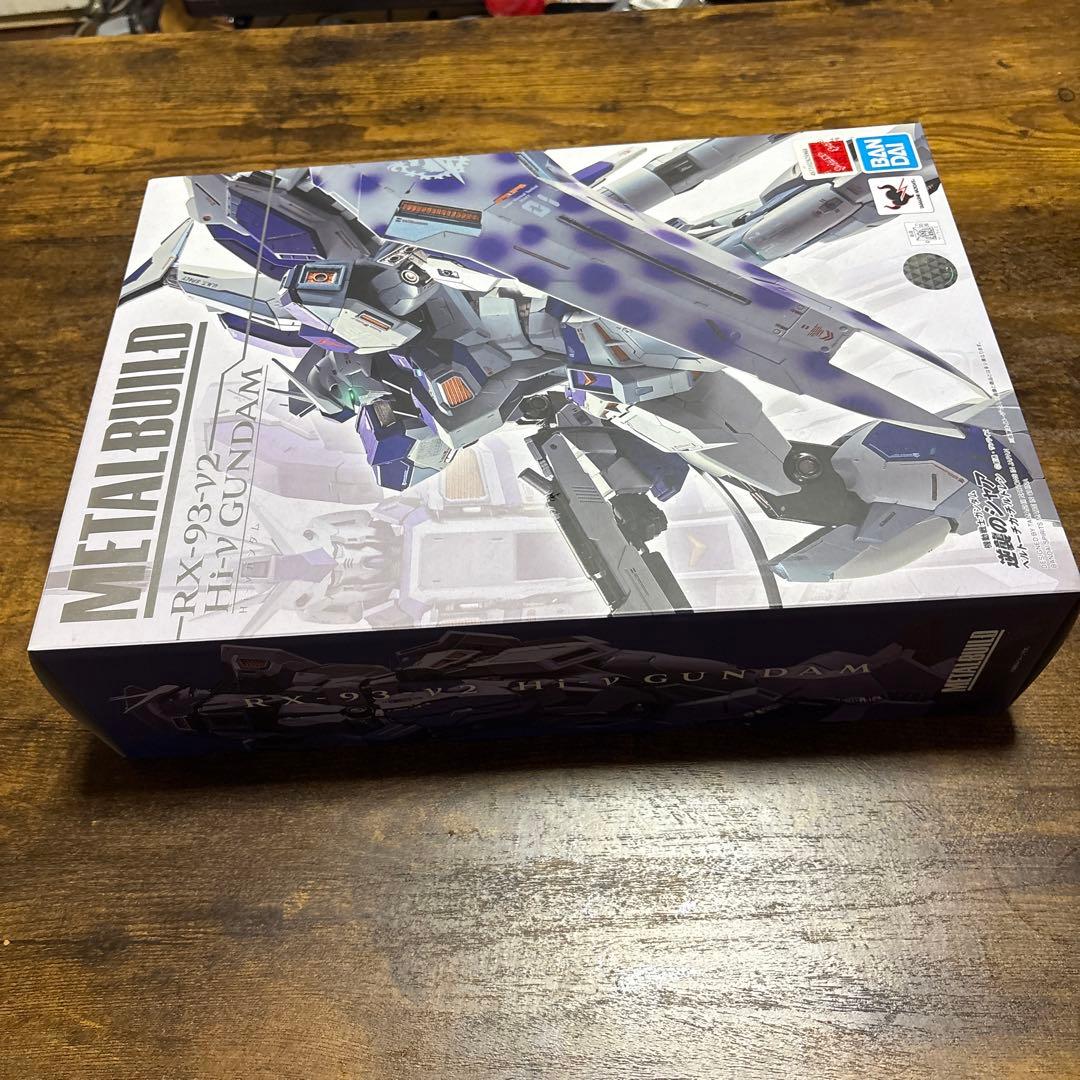 新品未開封　L BUILD H i-V ガンダム逆襲のシャア
