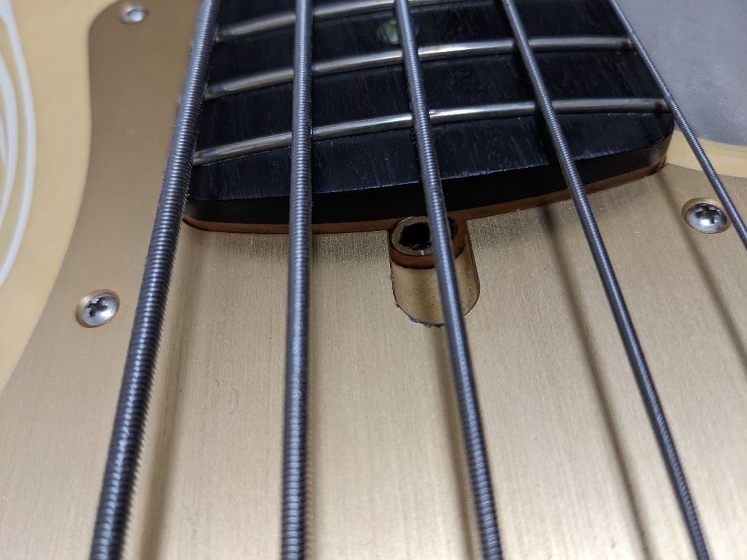 ベース Fender American Deluxe V Kazuki Arai MOD