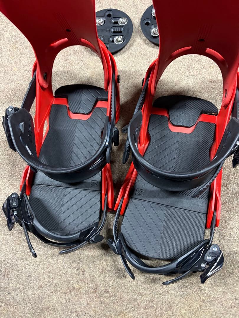 Salomon rhythm Mサイズ レッド