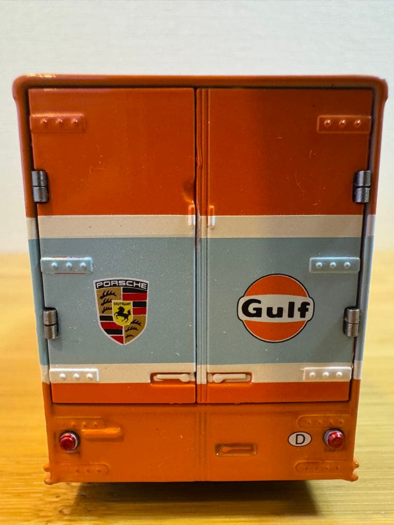【Schuco】限定 Renntransporter Porsche-Gulf