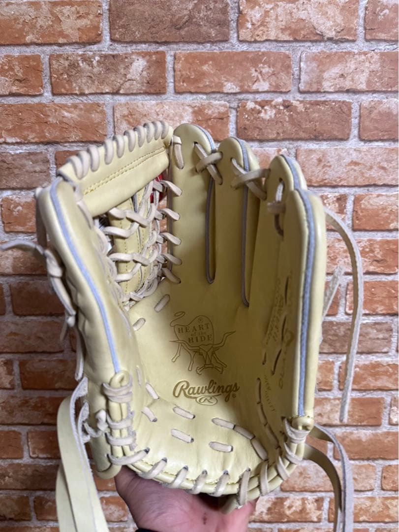Rawlings 硬式グローブ クリーム色