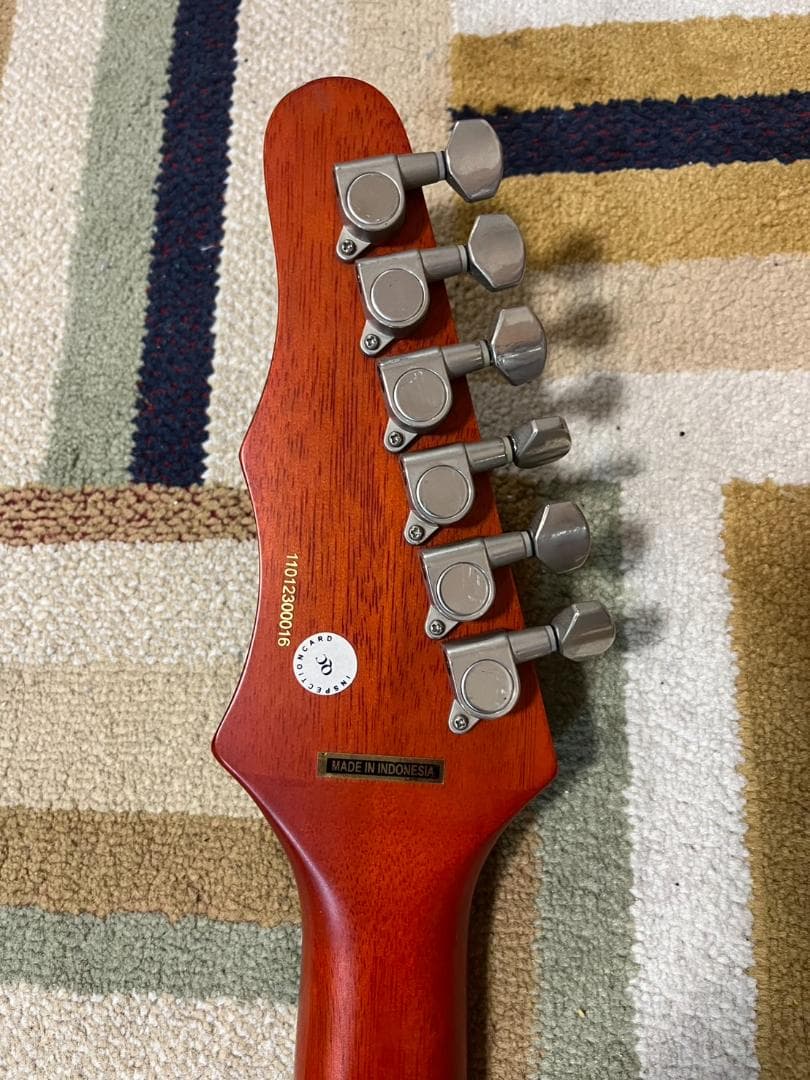 Epiphone Wilshire チェリーレッド【アーム付き・美品】