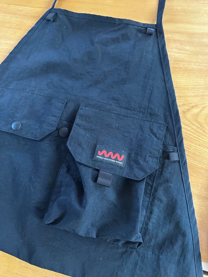 JINDAIJI MOUNTAIN WORKS ウルトラベビー エプロン