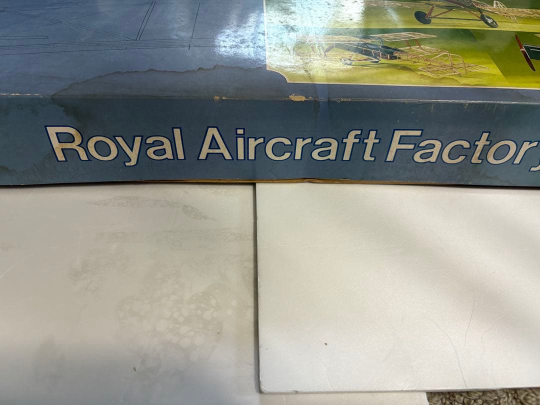 未使用 ハセガワ ロイヤルエアークラフトファクトリー SE5a 1/8