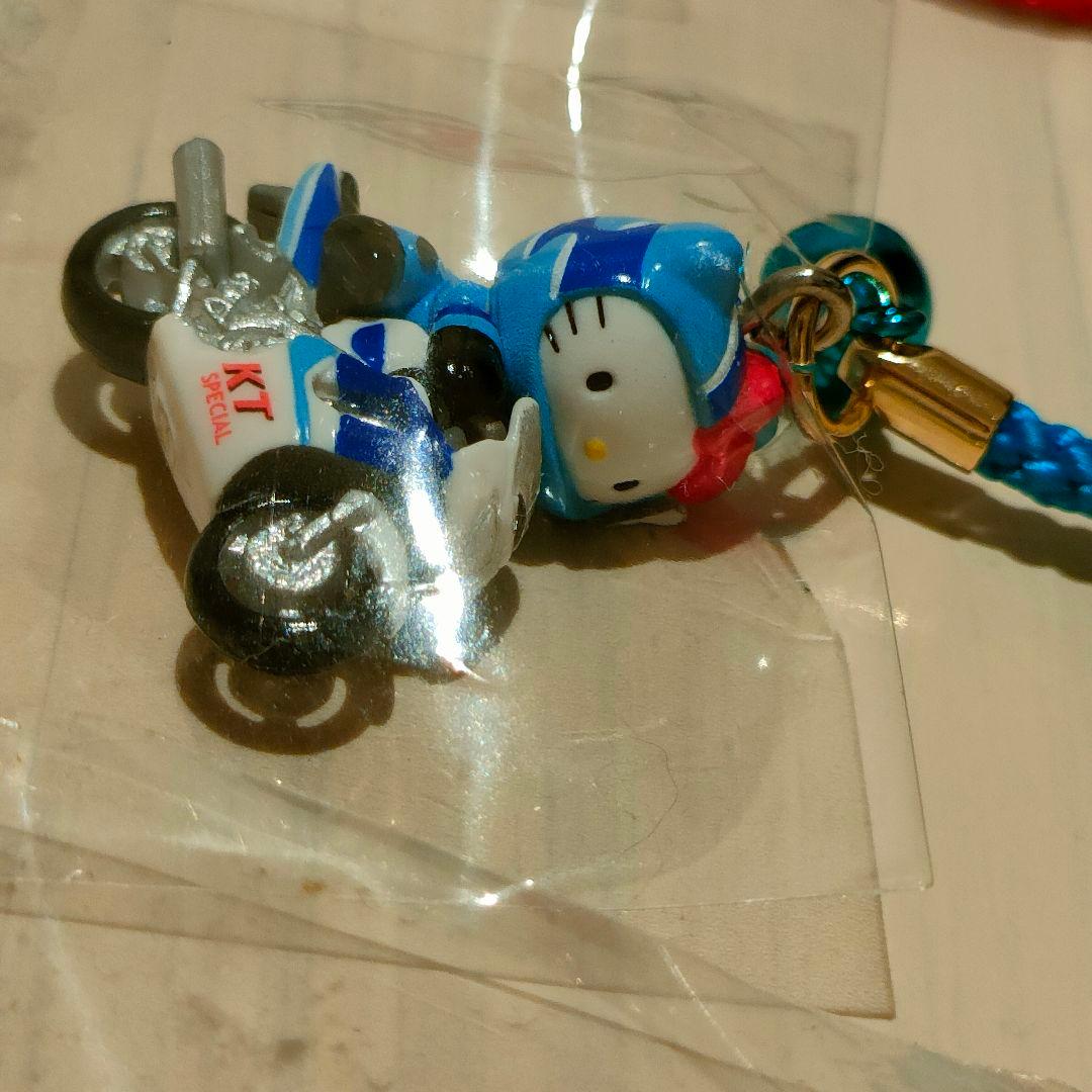 2002年 ハローキティバイク サーキット限定 根付けキー　セット