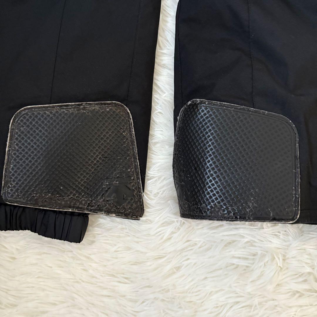 美品☆DESCENTE デサント スキーウェア　上下セット　11号　ブラック　黒