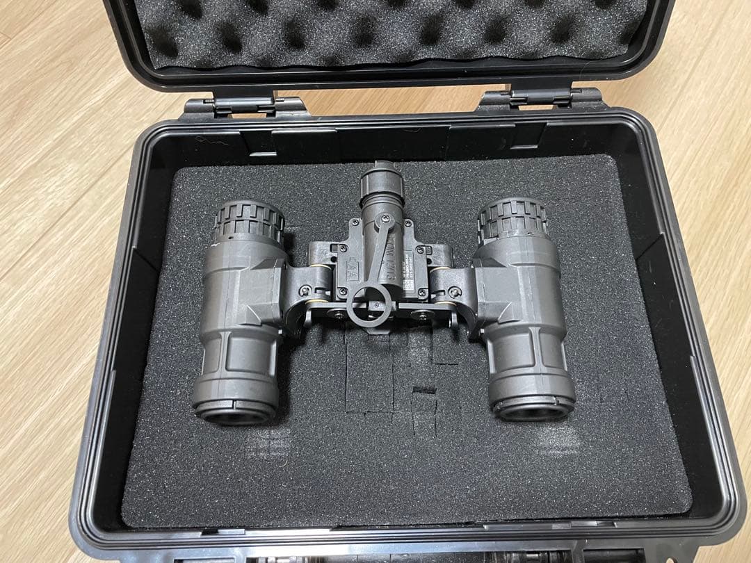 PVS31　デジタルナイトビジョン 実動 IR 四角画面