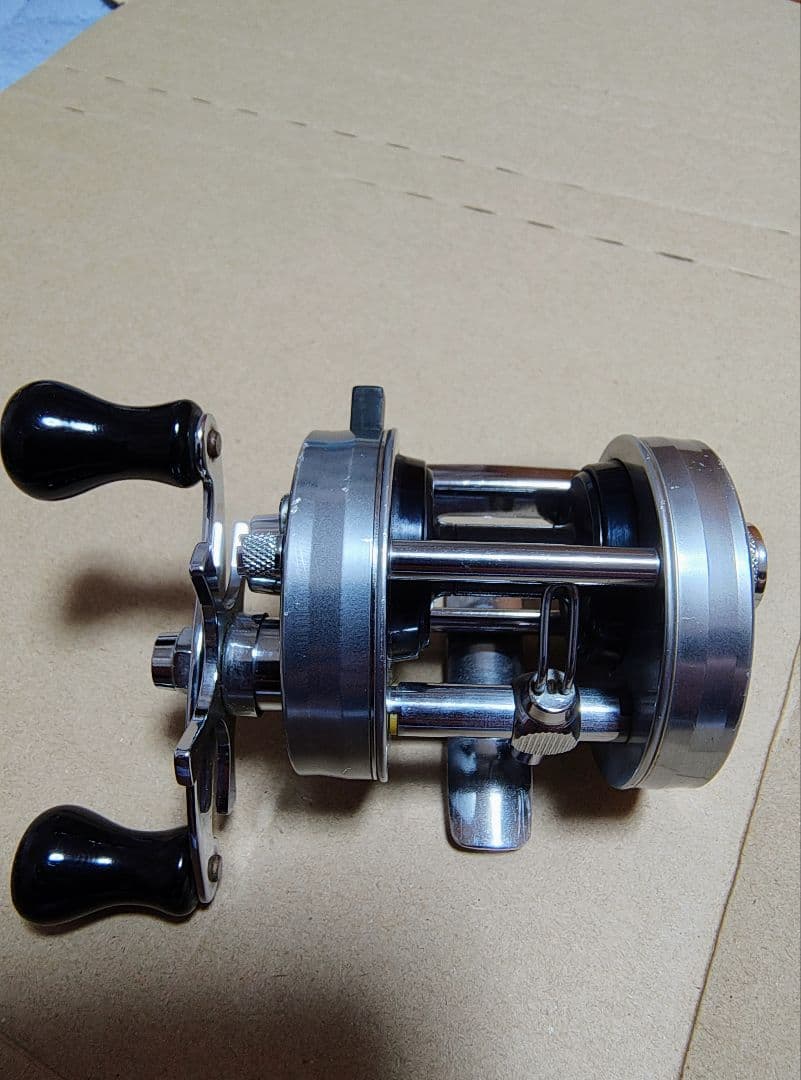 ABUAmbassadeur2500cベイトリール(フットナンバー781201)