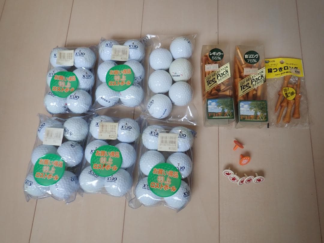 ゼクシオ　ツアースペシャル ロストボールとウッドティーとマーカーのセット