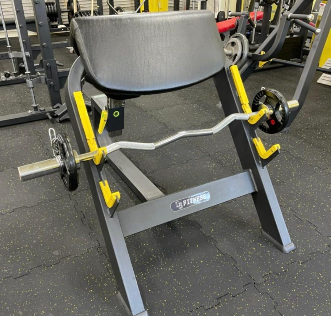 プリチャーカールベンチ　アームカール