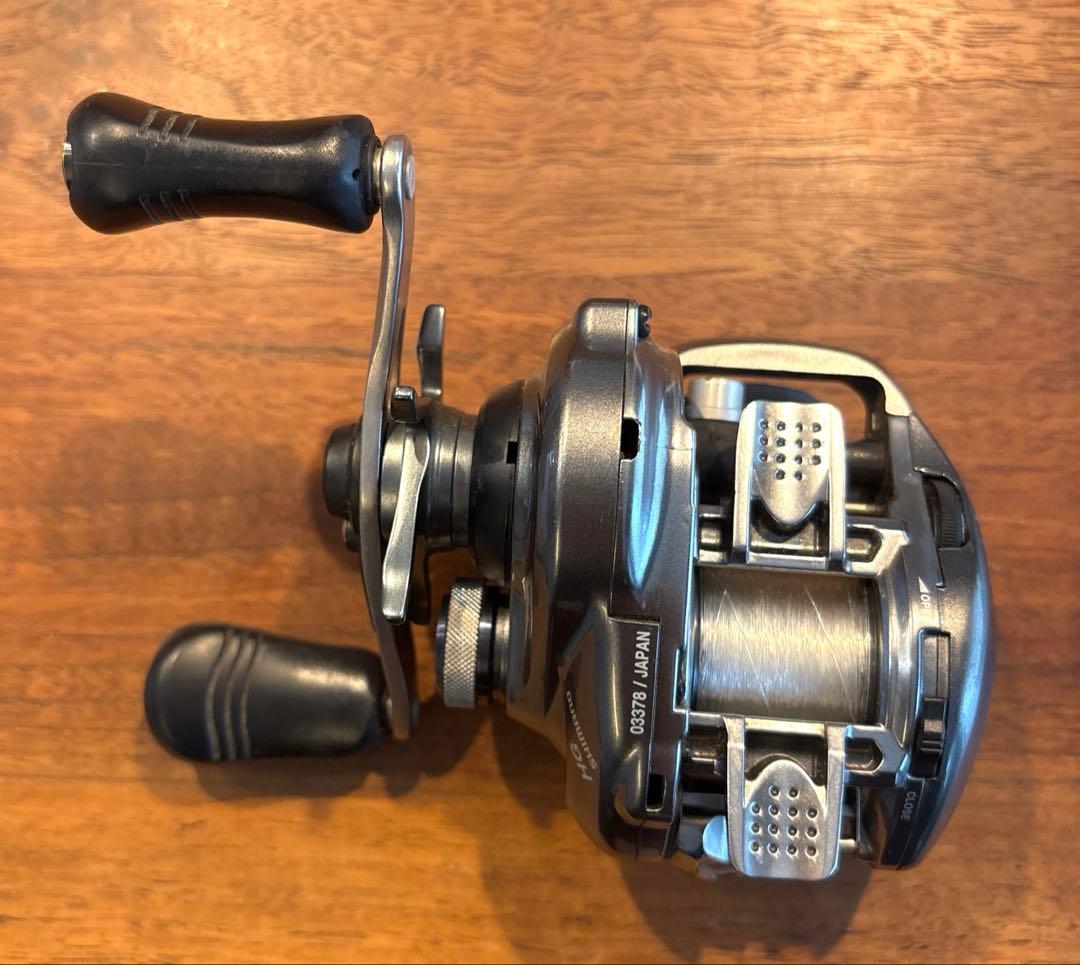 シマノ 15メタニウムDCHG 右ハンドル 動作良好