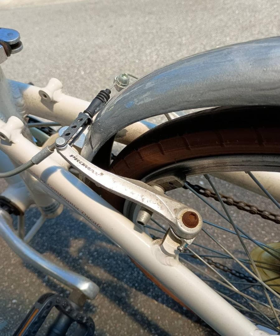 FIAT　折り畳み自転車　7段変速機　白色