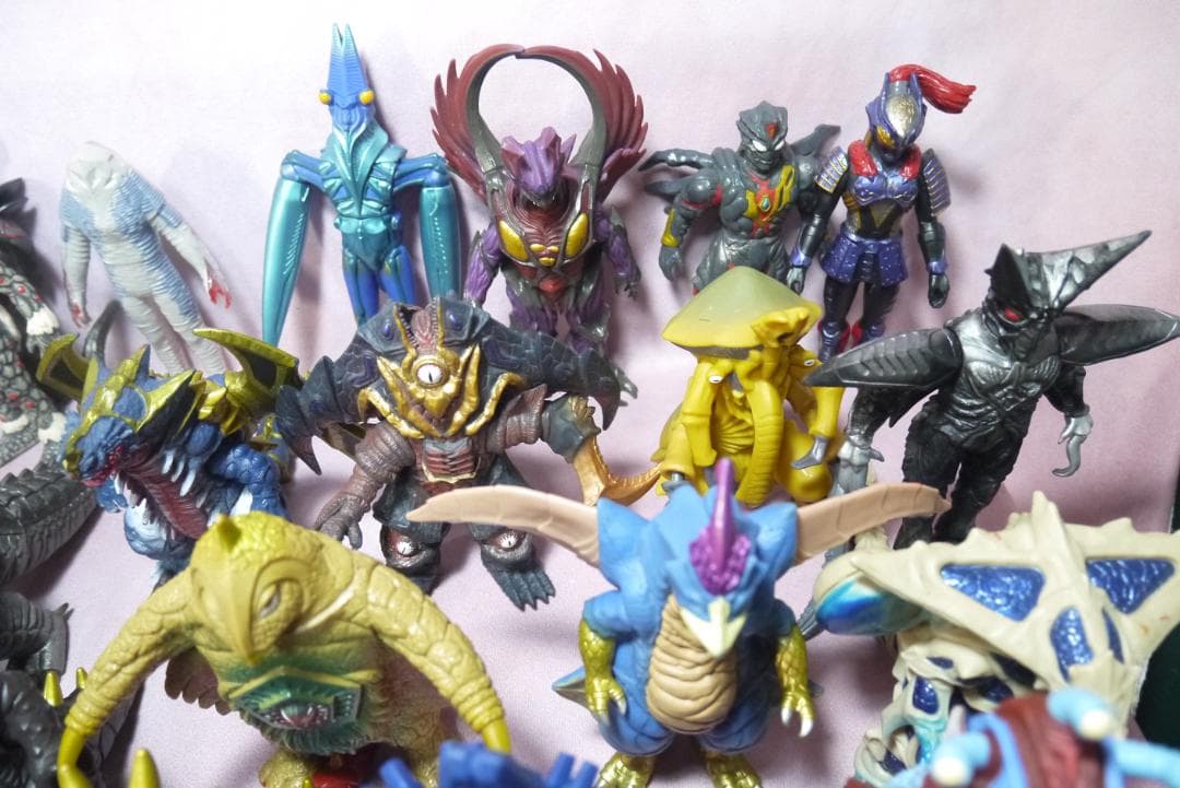 ウルトラ怪獣シリーズ　ほか　怪獣ソフビ　73体