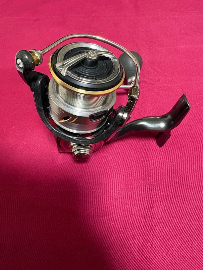 ダイワ ルビアス LT2500-XH RCSハンドルカスタム ハイギア 箱付