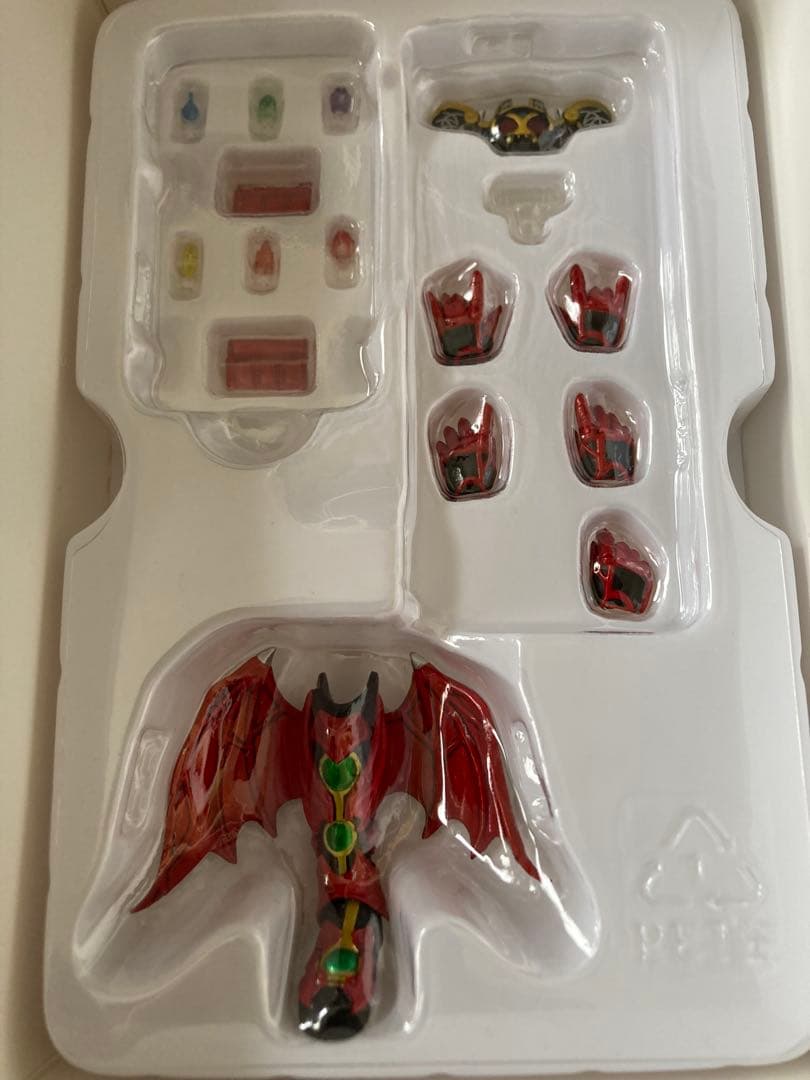 S.H.Figuarts 真骨彫　仮面ライダーキバ