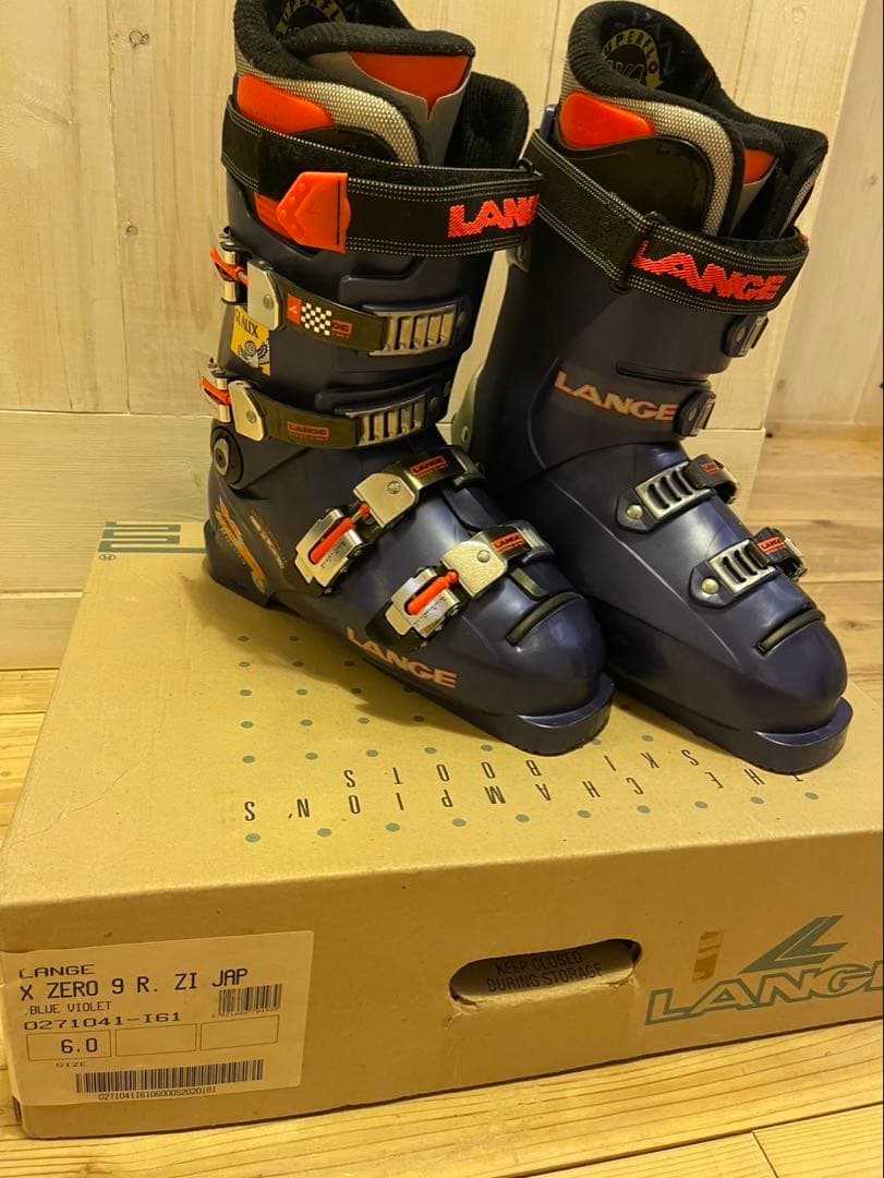 LANGE スキー用ブーツ ネイビー/オレンジ