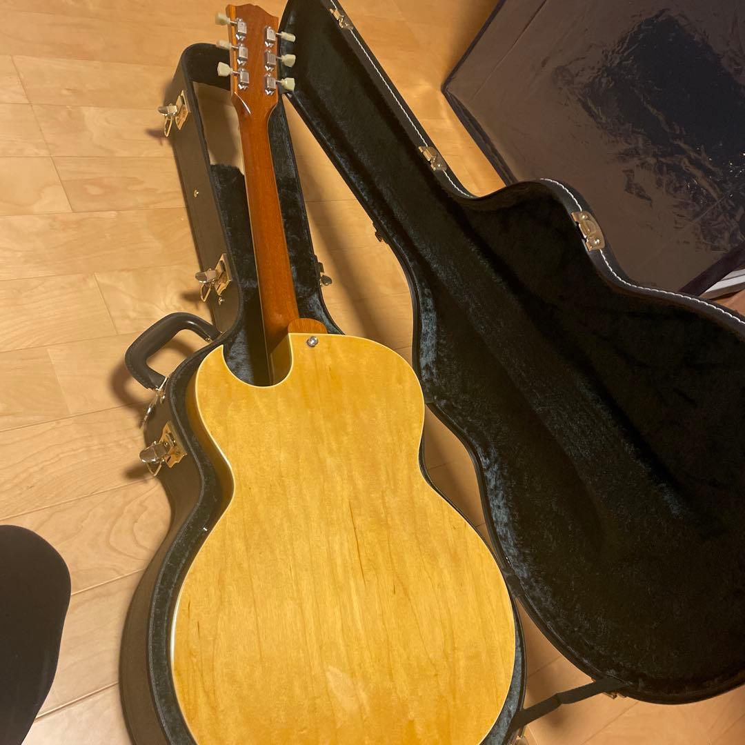 アーチトップトリビュート　AT105M フルアコ