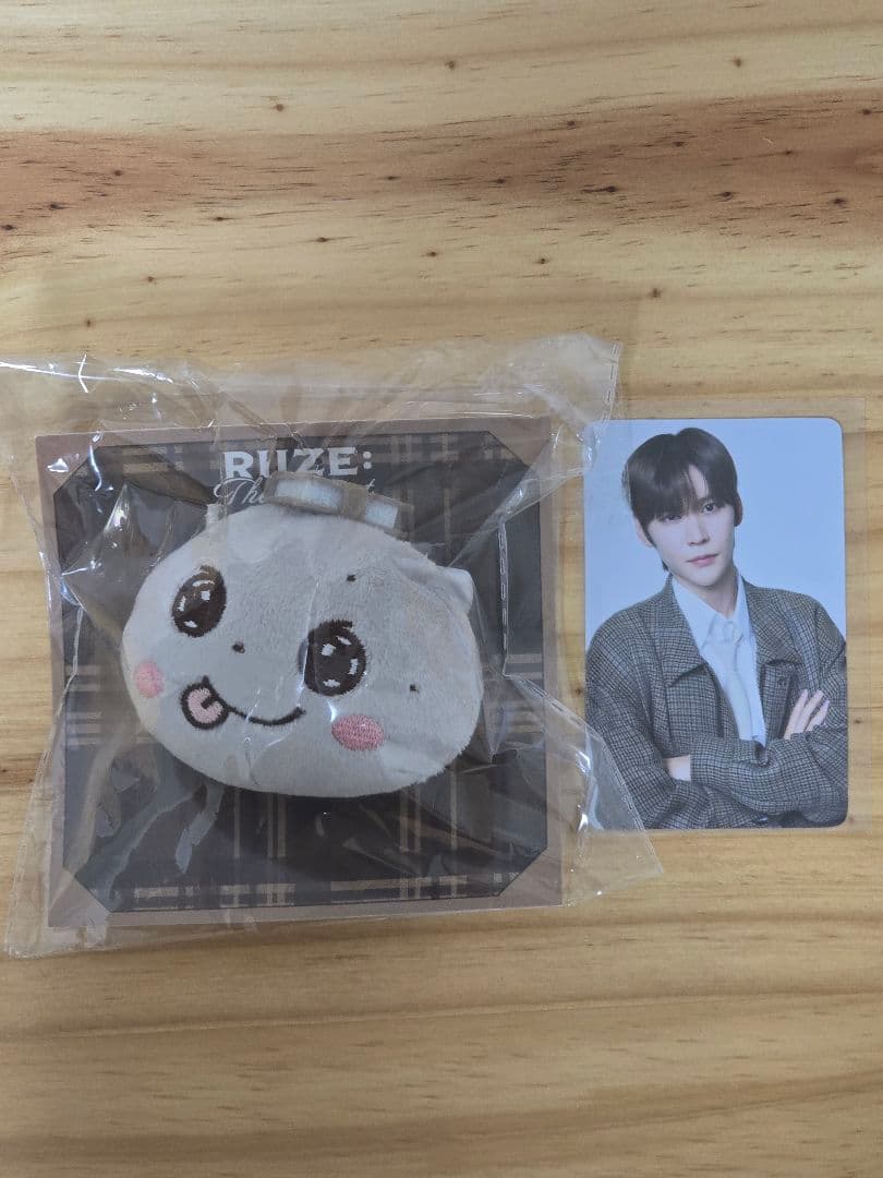 RIIZE ぬいぐるみバッジ ウンソク ソンヨンドリ トレカ付き