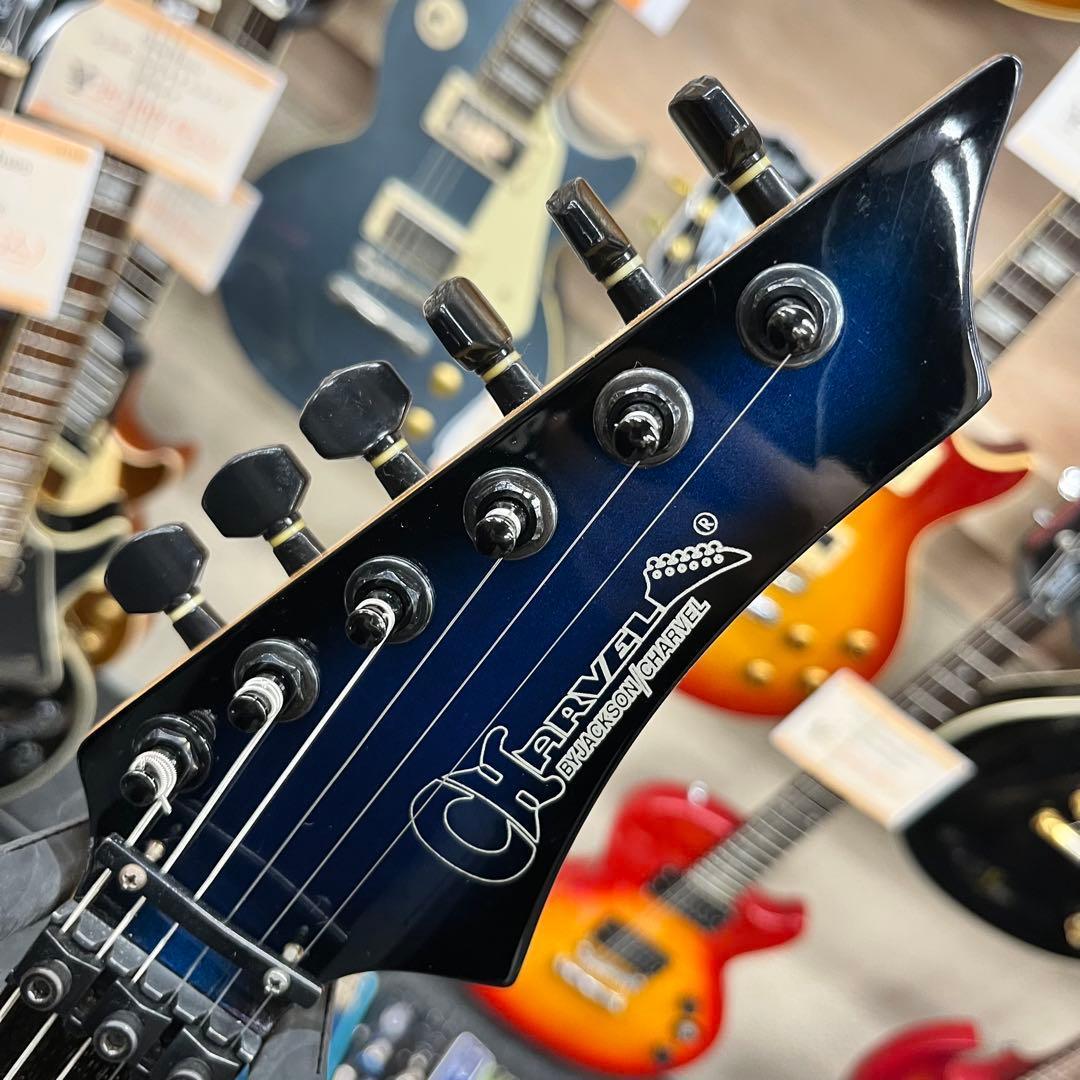 【11198】Charvel by Jackson エレキギター ロック式 青
