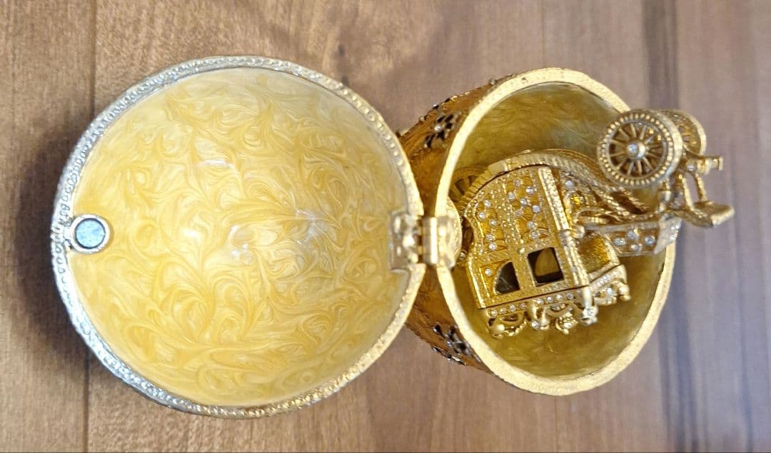 イースターエッグ