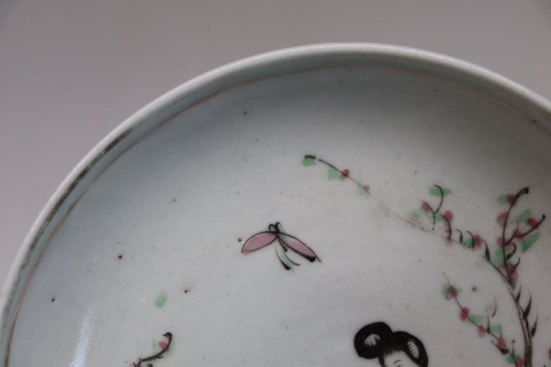 中国　清時代　粉彩　人物紋小皿　送料込み1014