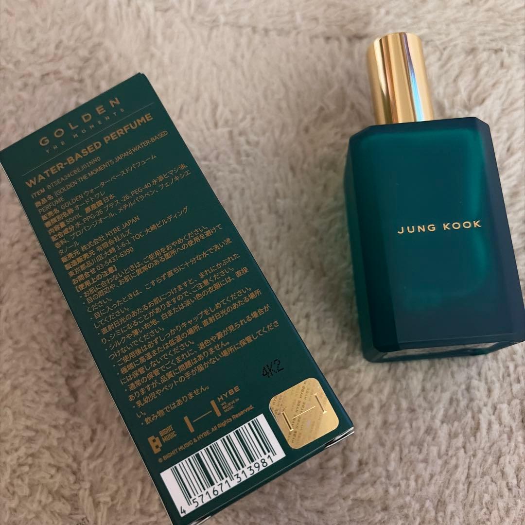 ジョングクGOLDEN TNE MOMENTS ジョングク展示会香水