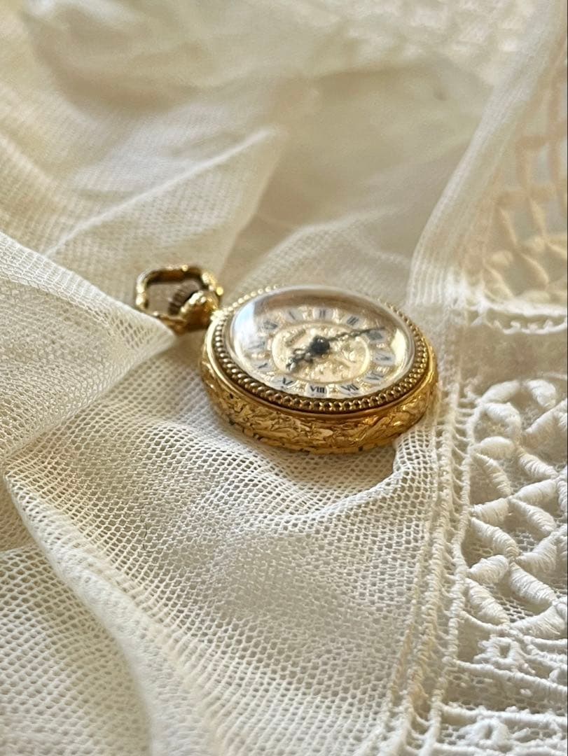 ◆フランスアンティーク｜小さな懐中時計Bミニペンダント金ゴールドネジ巻き白黒