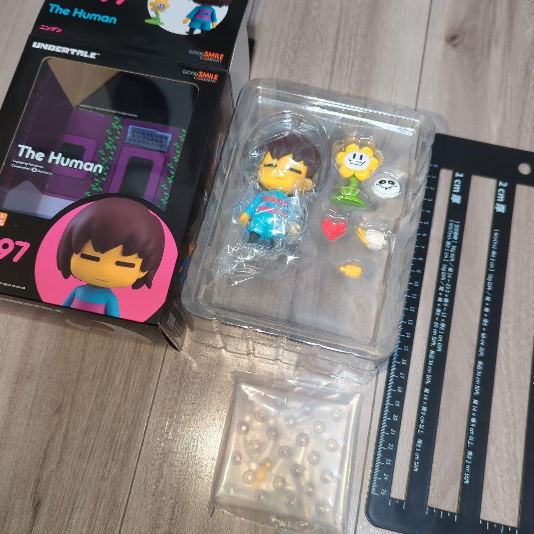 ■　undertale　ニンゲン　アンダーテール　ねんどろいど　フィギュア